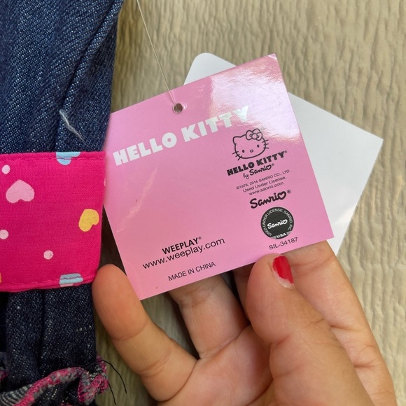 Y2K hello kitty deadstock dress size 4t and 6 - Picture 3 of 6